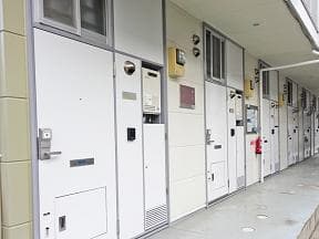 Room image 16