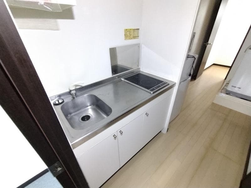 Room image 11