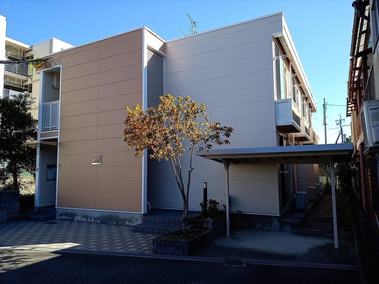 Main exterior of leopalace Strelitzia