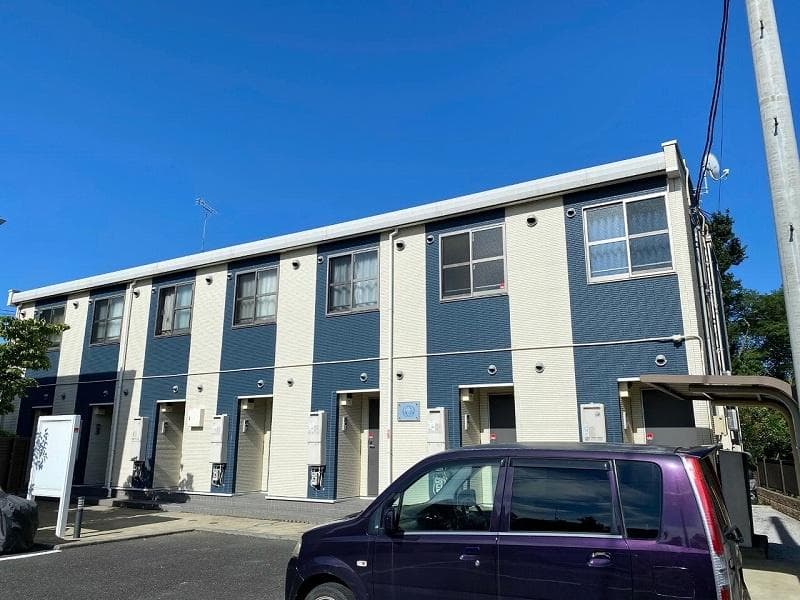 Main exterior of LEONEXT Fiore III