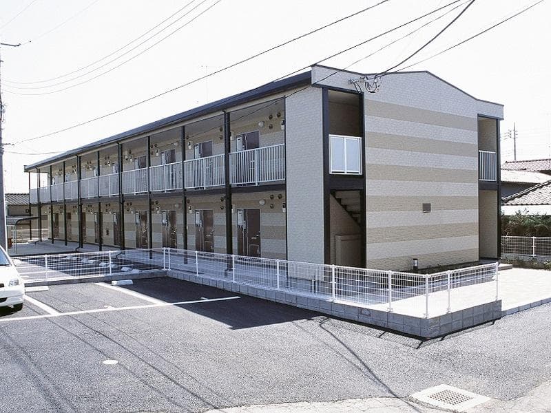 Main exterior of leopalace Ibuki II