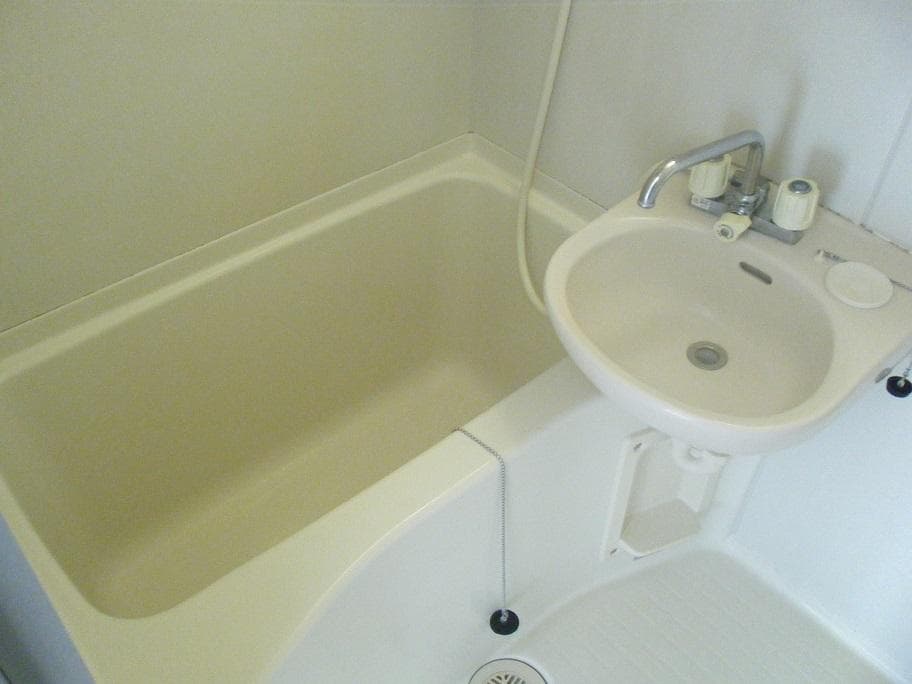 Room image 11