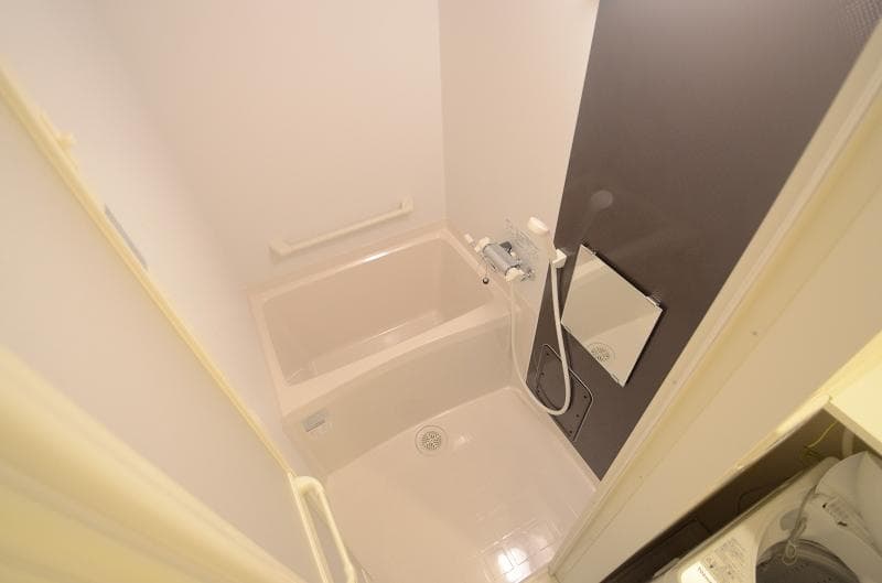 Room image 13