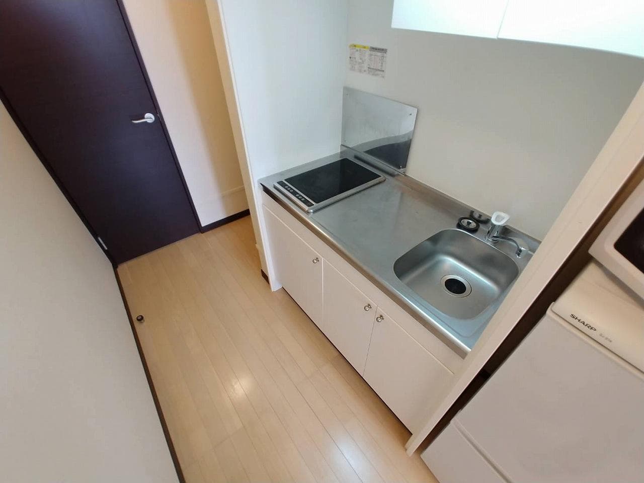 Room image 12