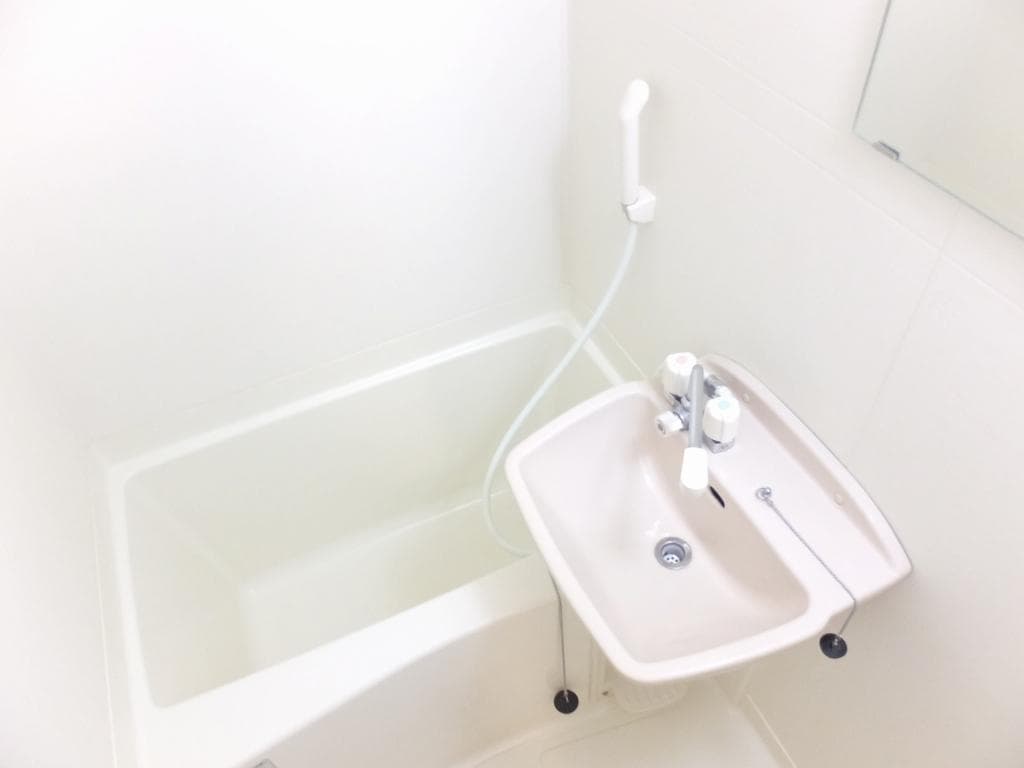 Room image 10