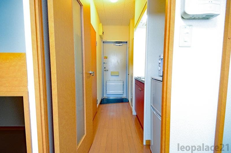Room image 13