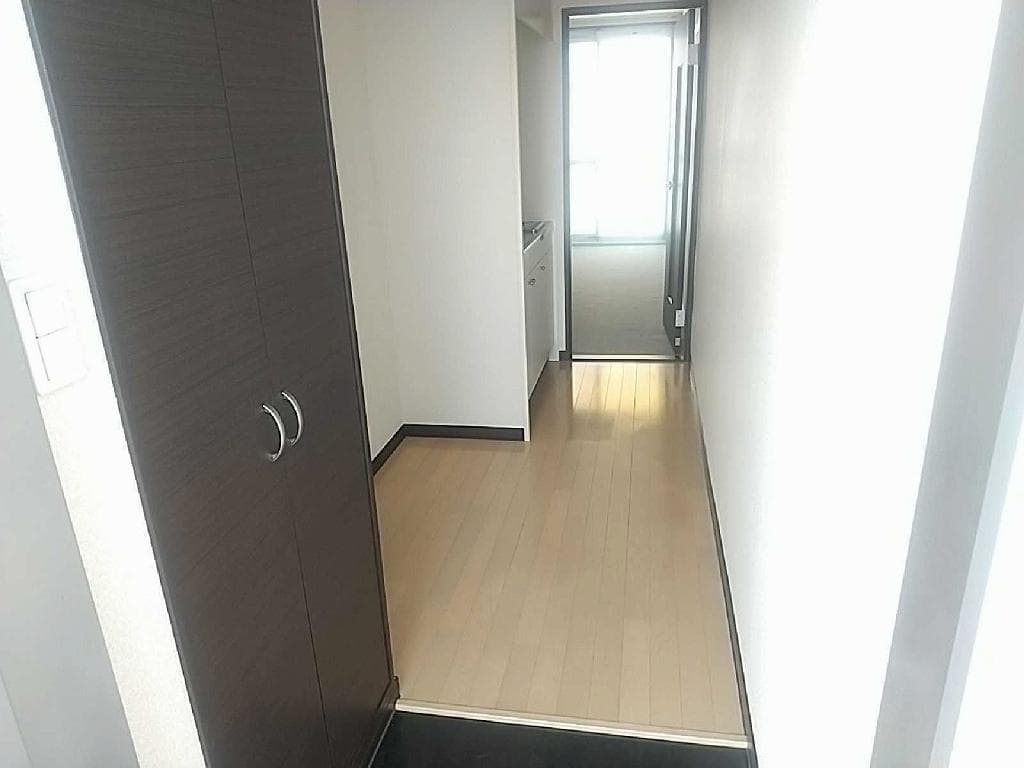 Room image 14