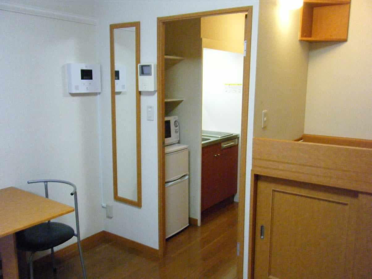Room image 8