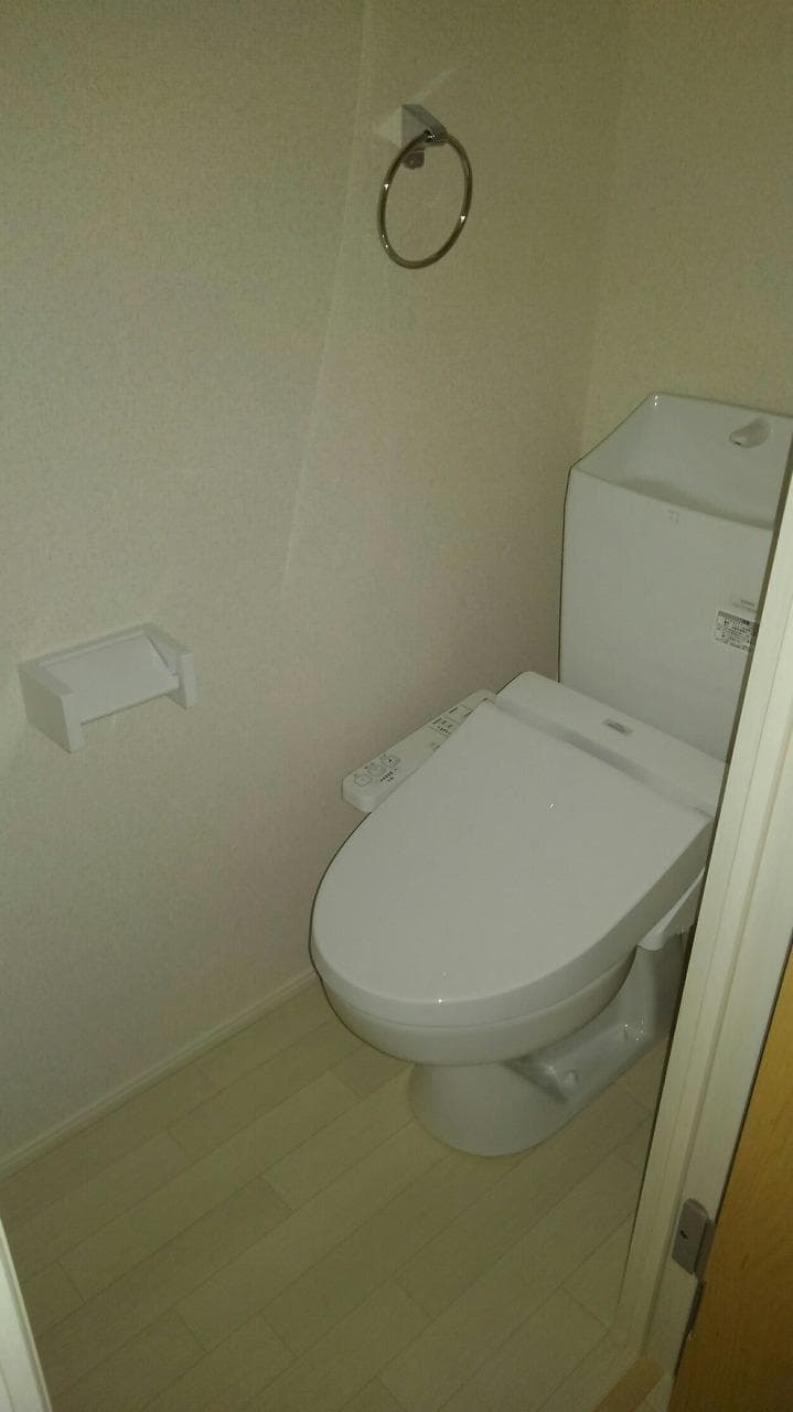 Room image 12