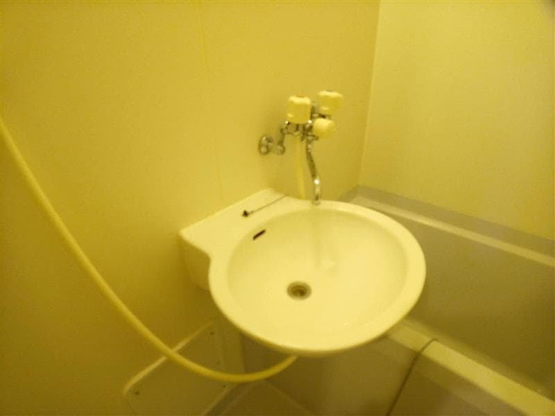 Room image 8