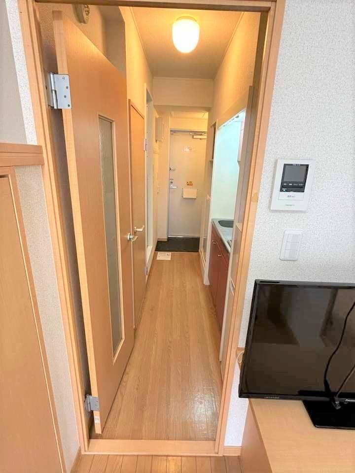 Room image 11