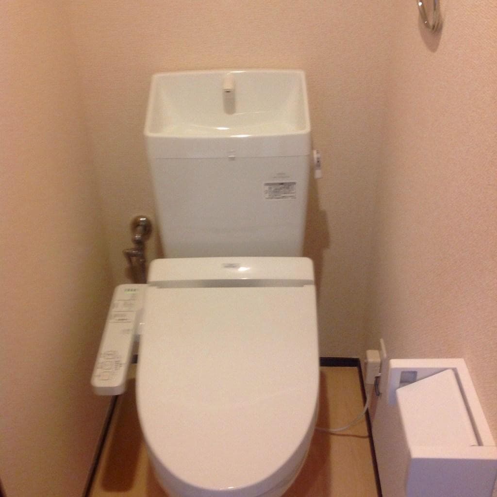 Room image 9