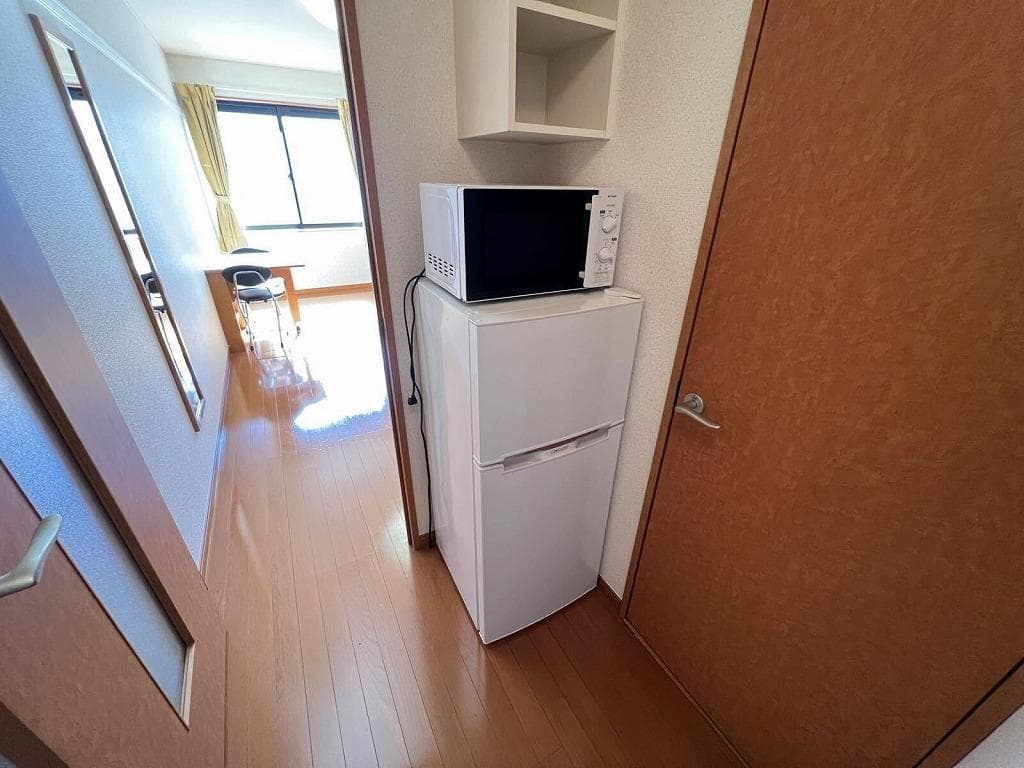 Room image 10