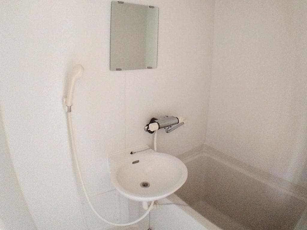 Room image 11