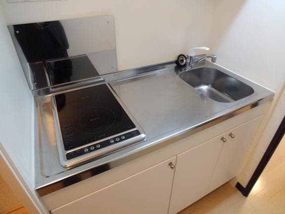 Room image 11