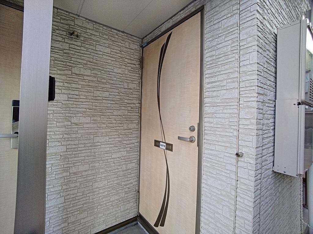 Room image 15