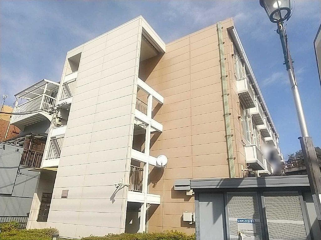 Main exterior of leopalace Solitia Ome