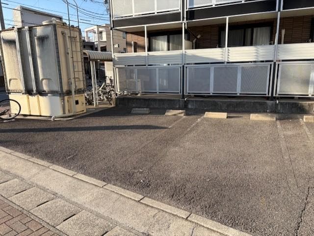 Room image 13