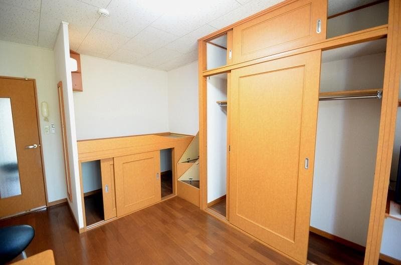 Room image 10