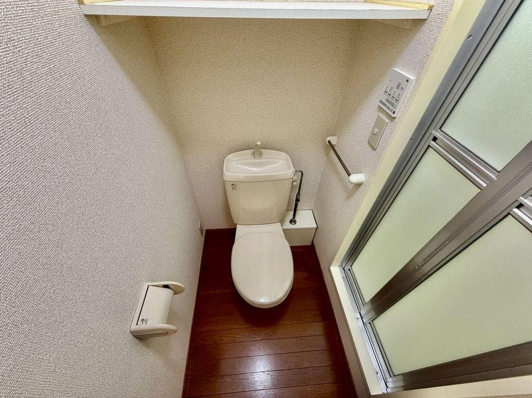 Room image 9