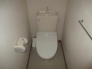 Room image 8
