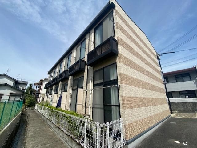 Room image 10