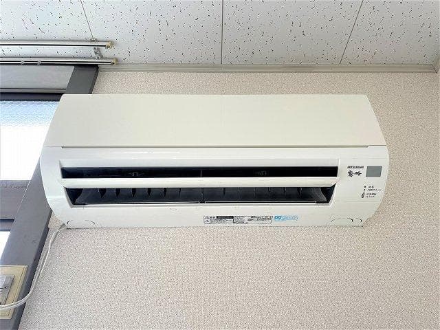 Room image 15