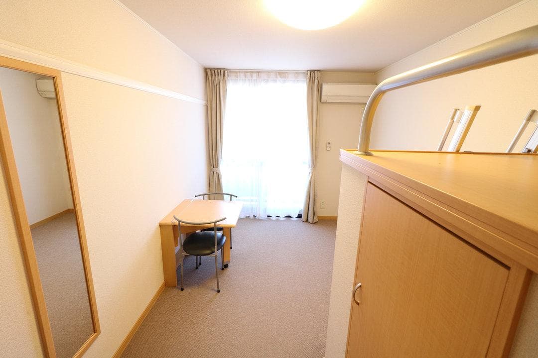 Preview interior of leopalace Osaka