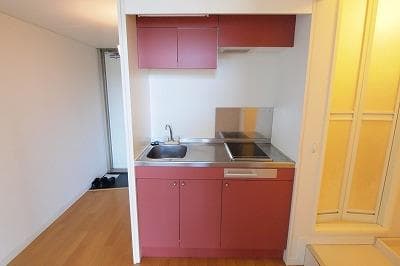 Room image 10