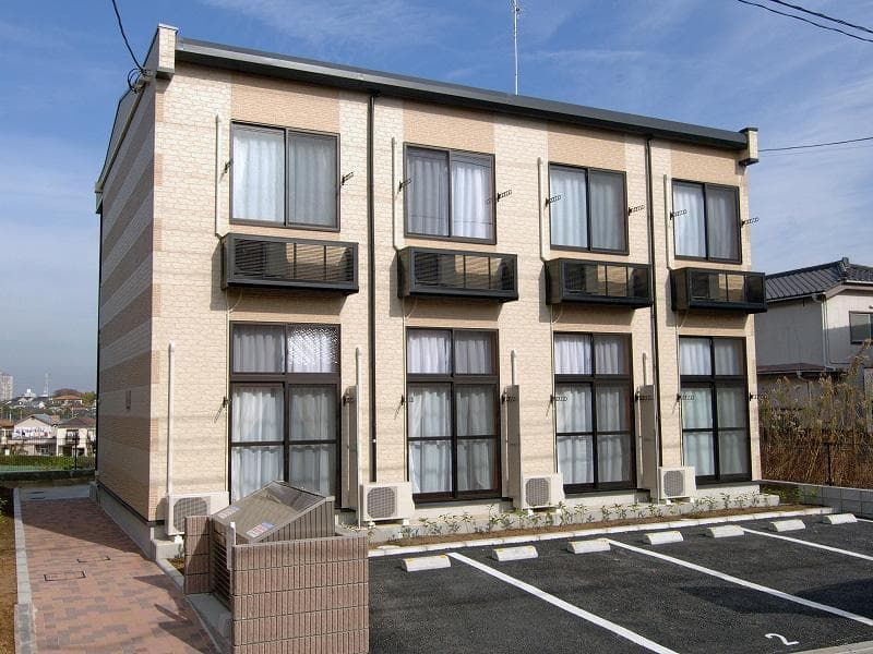 Main exterior of leopalace Comfare Yachiyodai