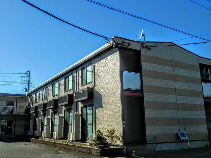 Main exterior of leopalace Hibarino