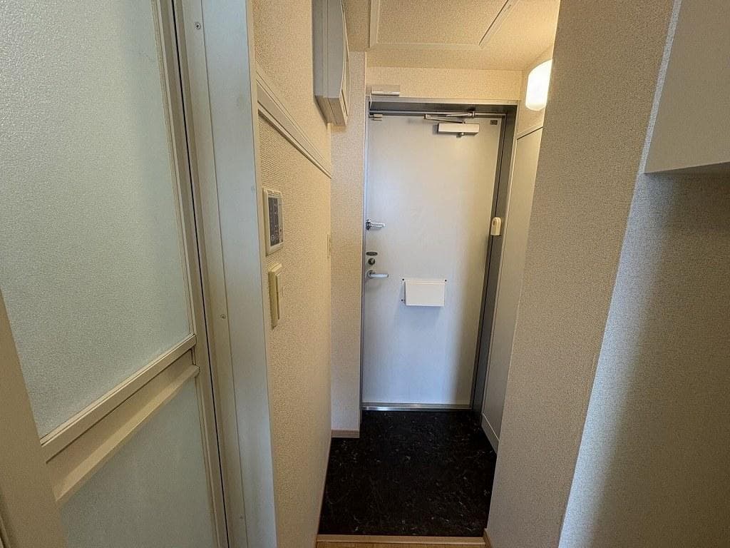 Room image 14
