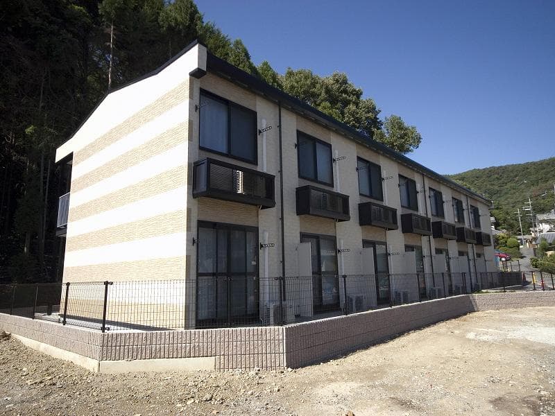 Main exterior of leopalace Himuro