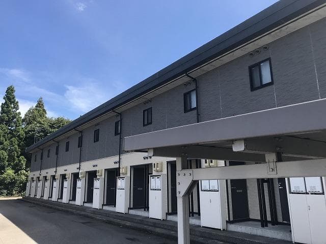 Main exterior of leopalace Chikurin