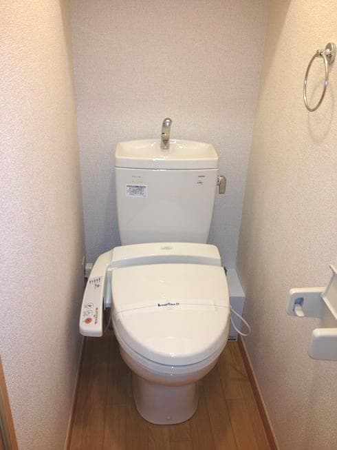 Room image 9