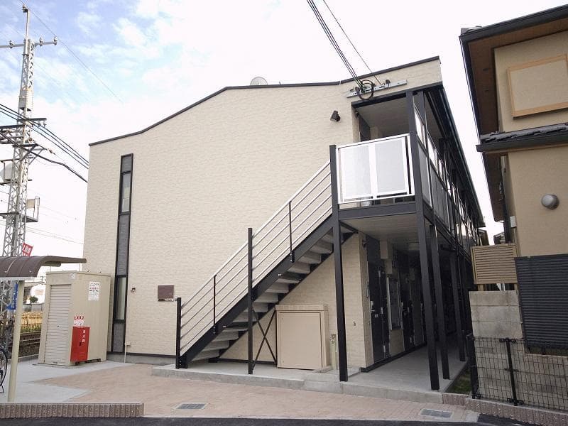 Main exterior of leopalace Eight