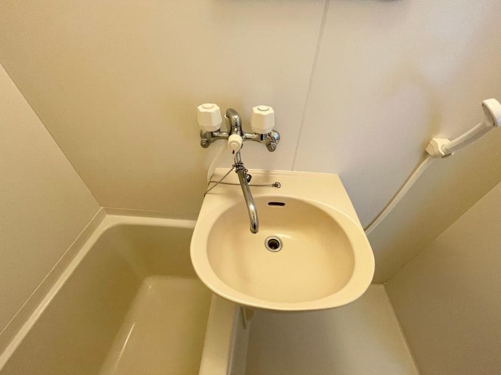 Room image 9