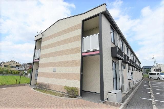 Main exterior of leopalace Mei