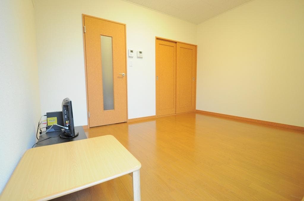 Preview interior of leopalace Mihara Nagata