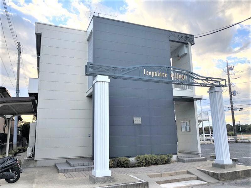 Main exterior of leopalace Good One