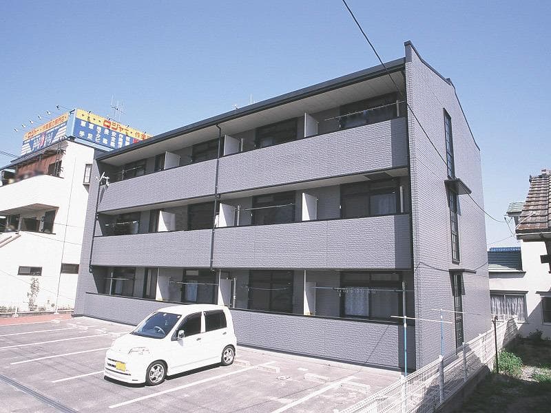 Main exterior of leopalace Villa