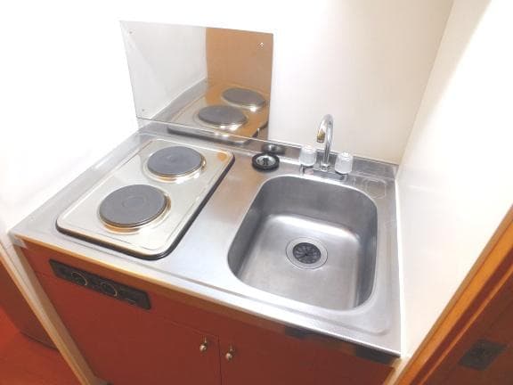 Room image 8