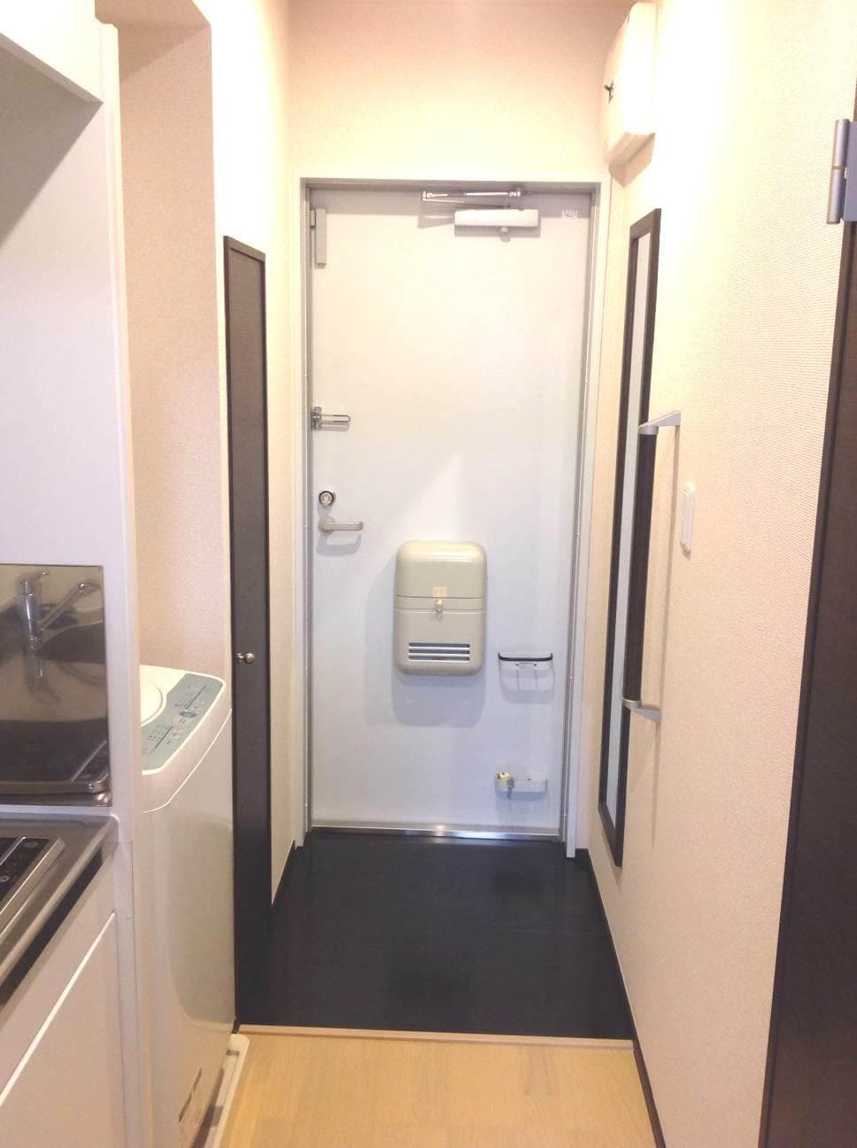 Room image 11