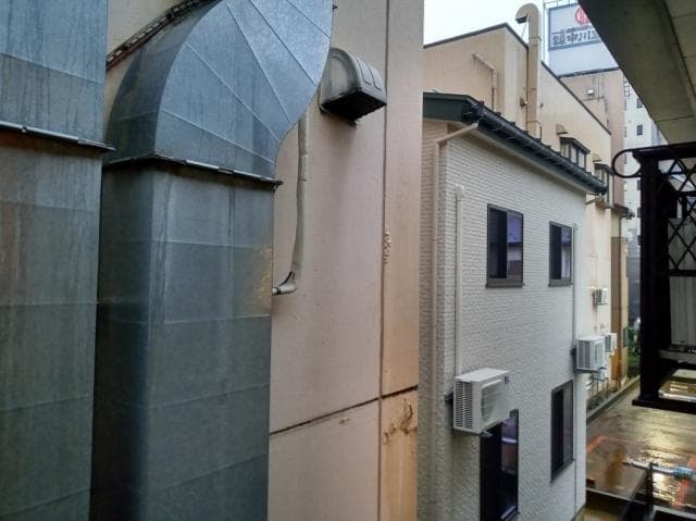 Room image 15
