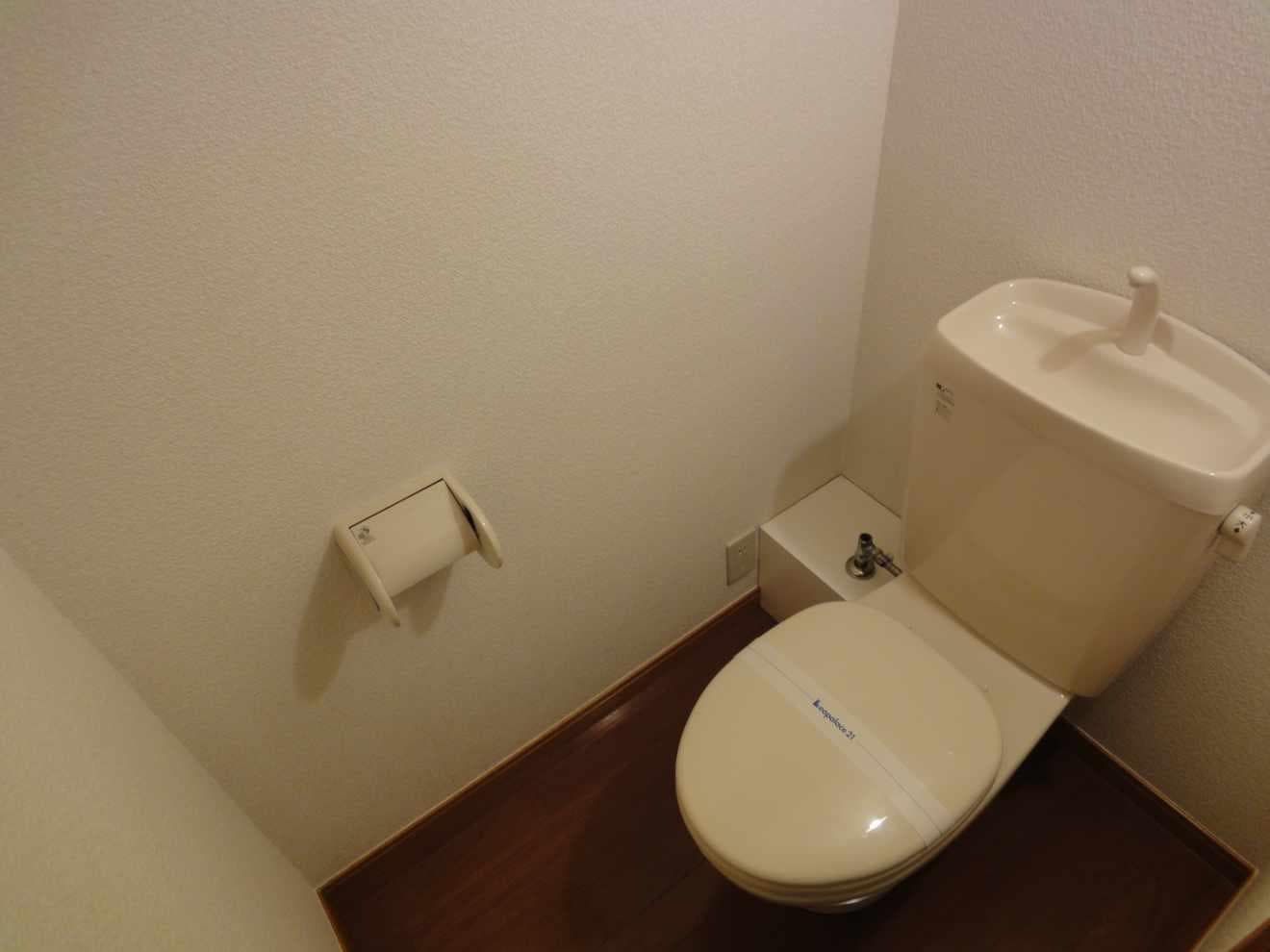 Room image 9