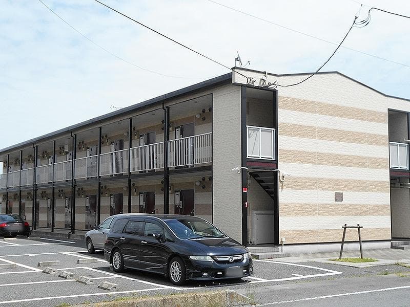 Main exterior of leopalace Will Heim