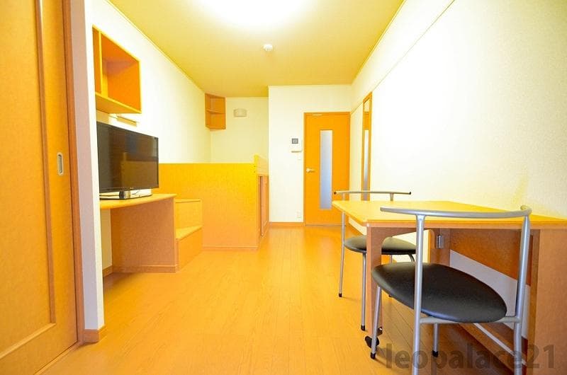 Room image 10