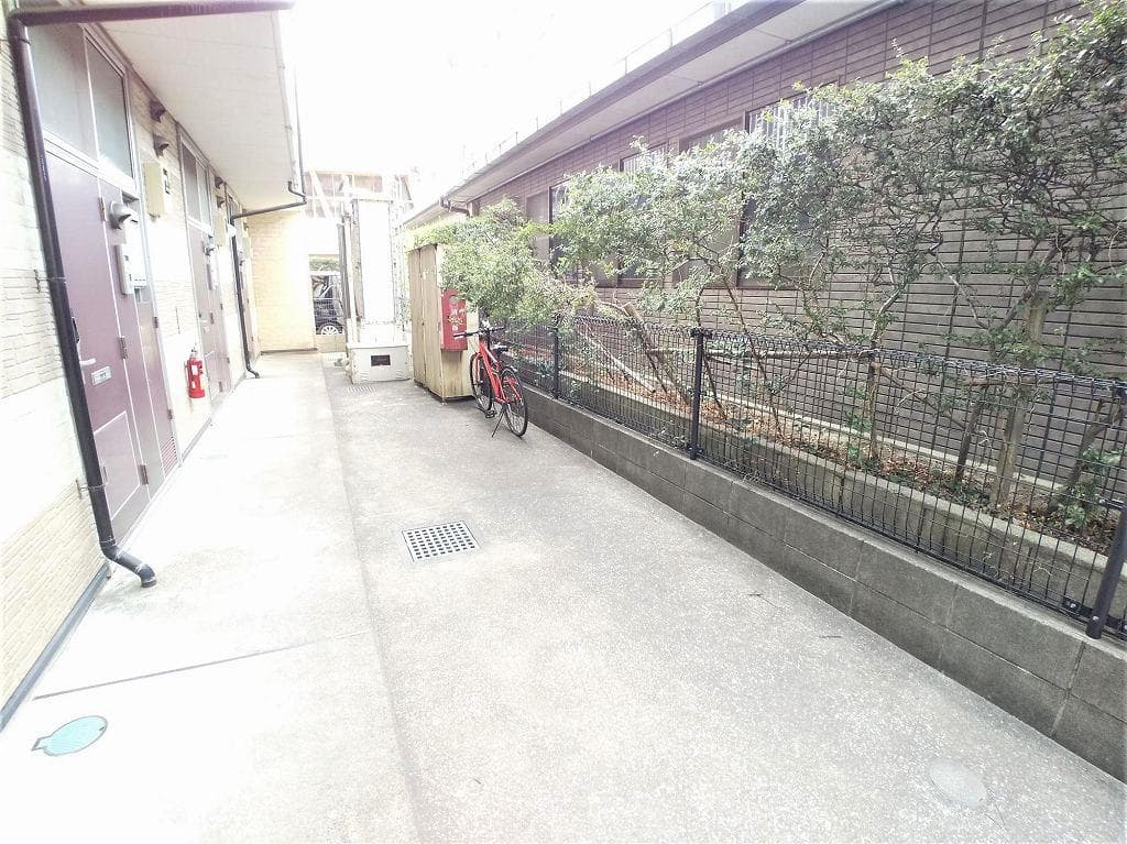 Room image 11