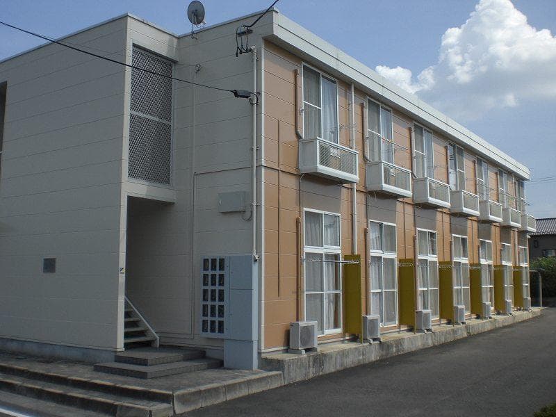 Main exterior of leopalace SWALLOW