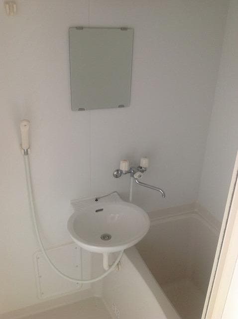 Room image 15